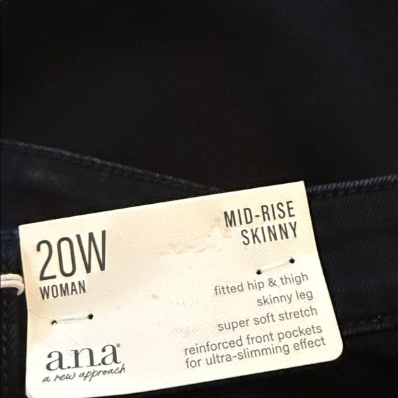 NWT a.n.a Women’s Dark Rinsed Black Mid-Rise Skinny Jeans Size 20W - Picture 3 of 11